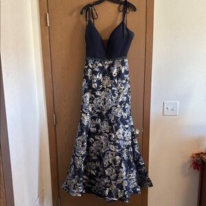 Ellie Wilde Navy and Silver Floral Dress